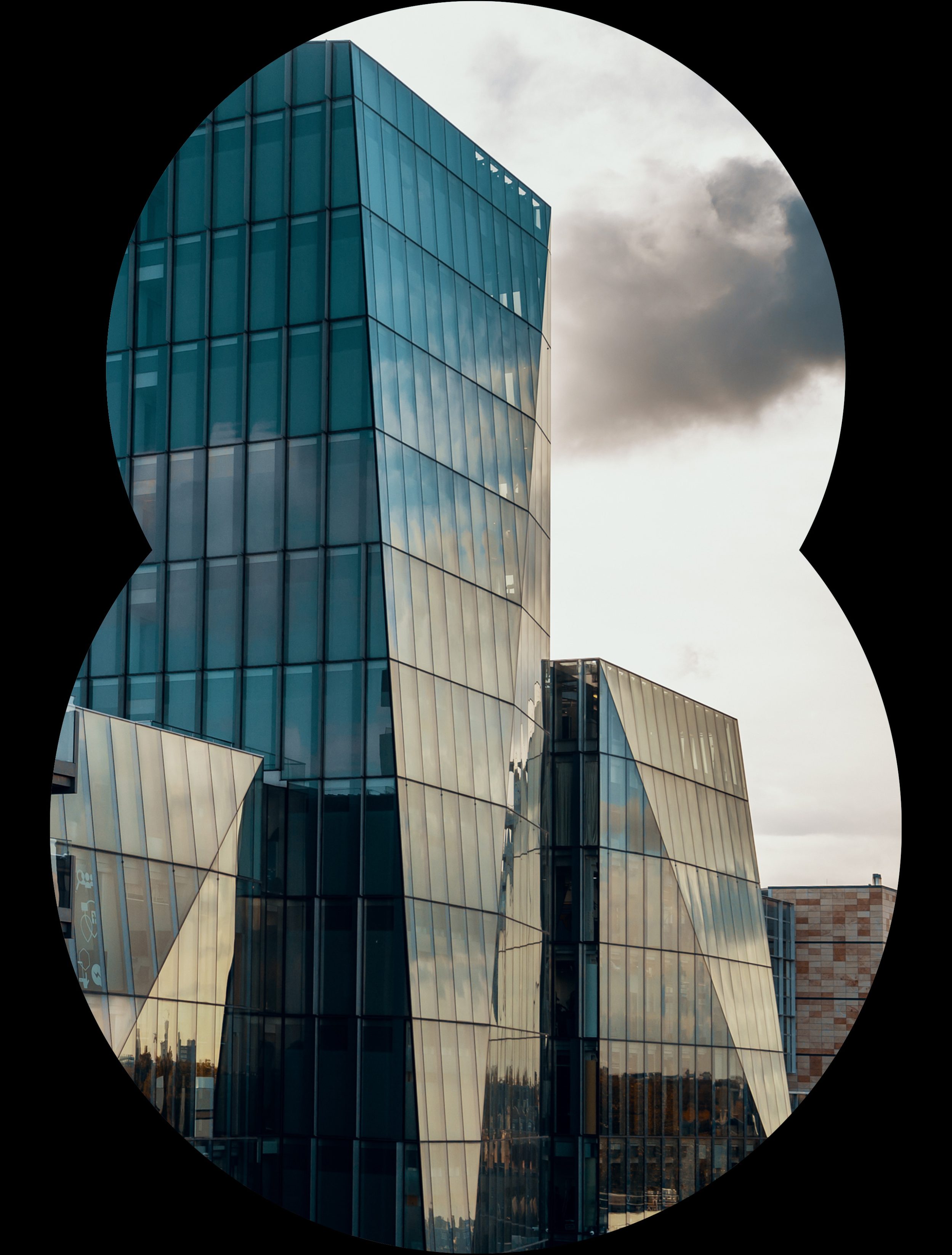 8 graphic number with an image of a London skyline inside of it